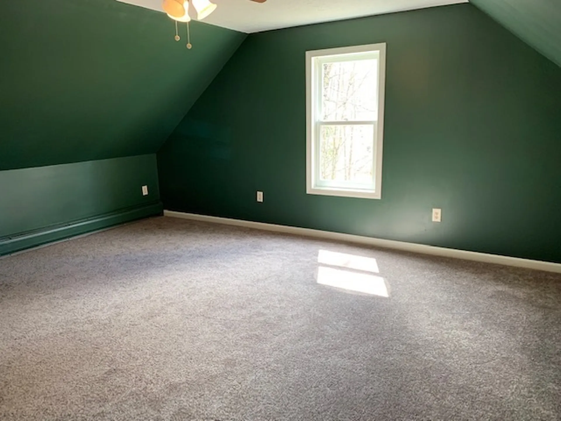 6 Washington Circle Hillsborough NH 03244