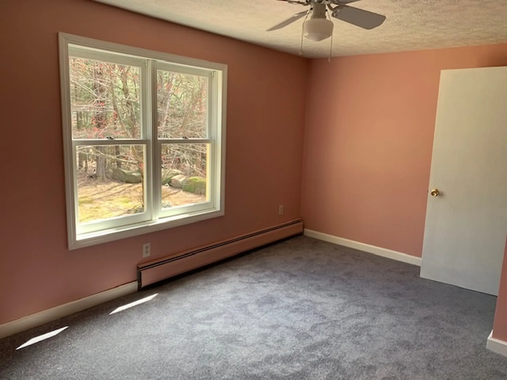6 Washington Circle Hillsborough NH 03244