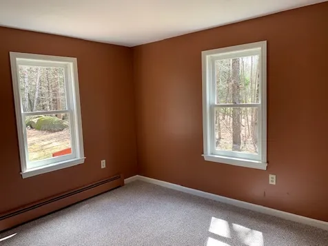 6 Washington Circle Hillsborough NH 03244