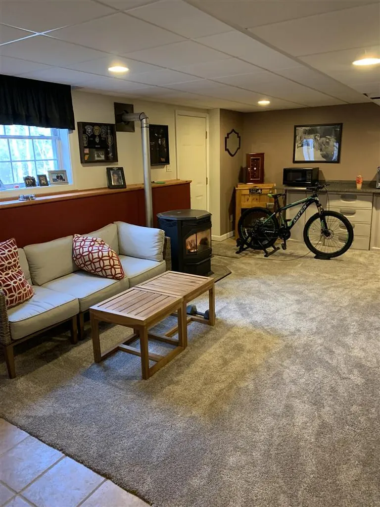 59 Jay Way Rochester NH 03868