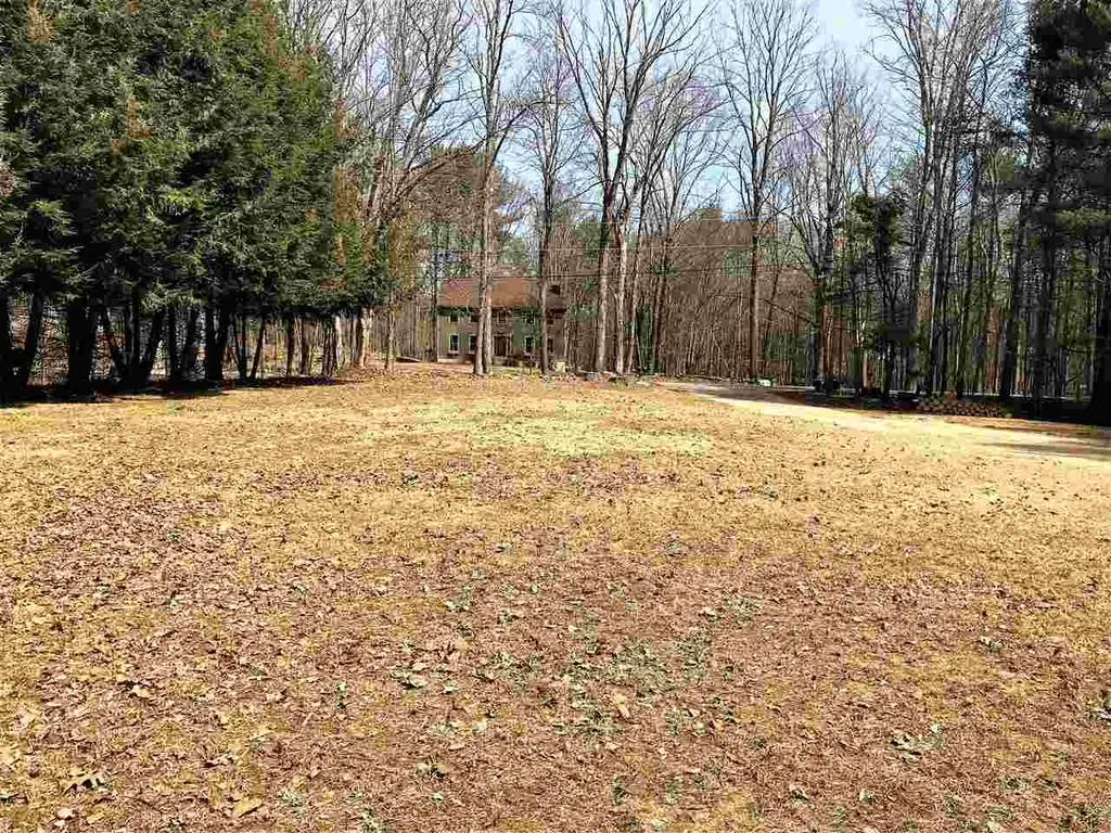 18 Nute Road Madbury NH 03823
