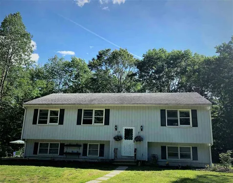 18 Nute Road Madbury NH 03823