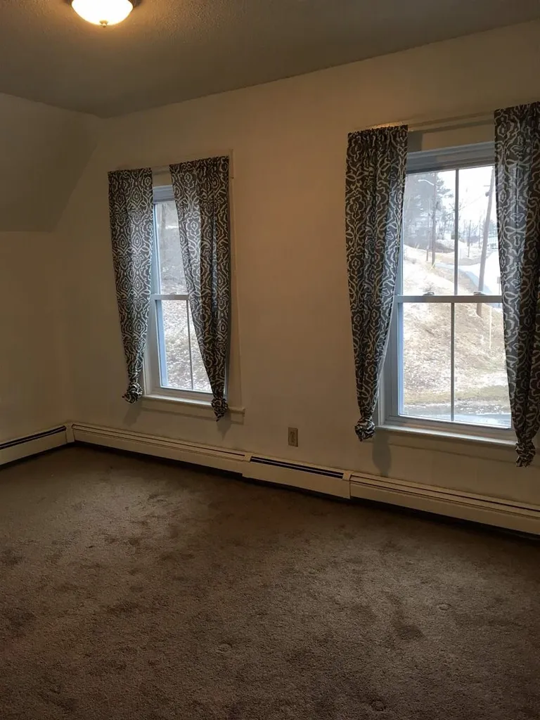140 Bank Street Extension Lebanon NH 03766