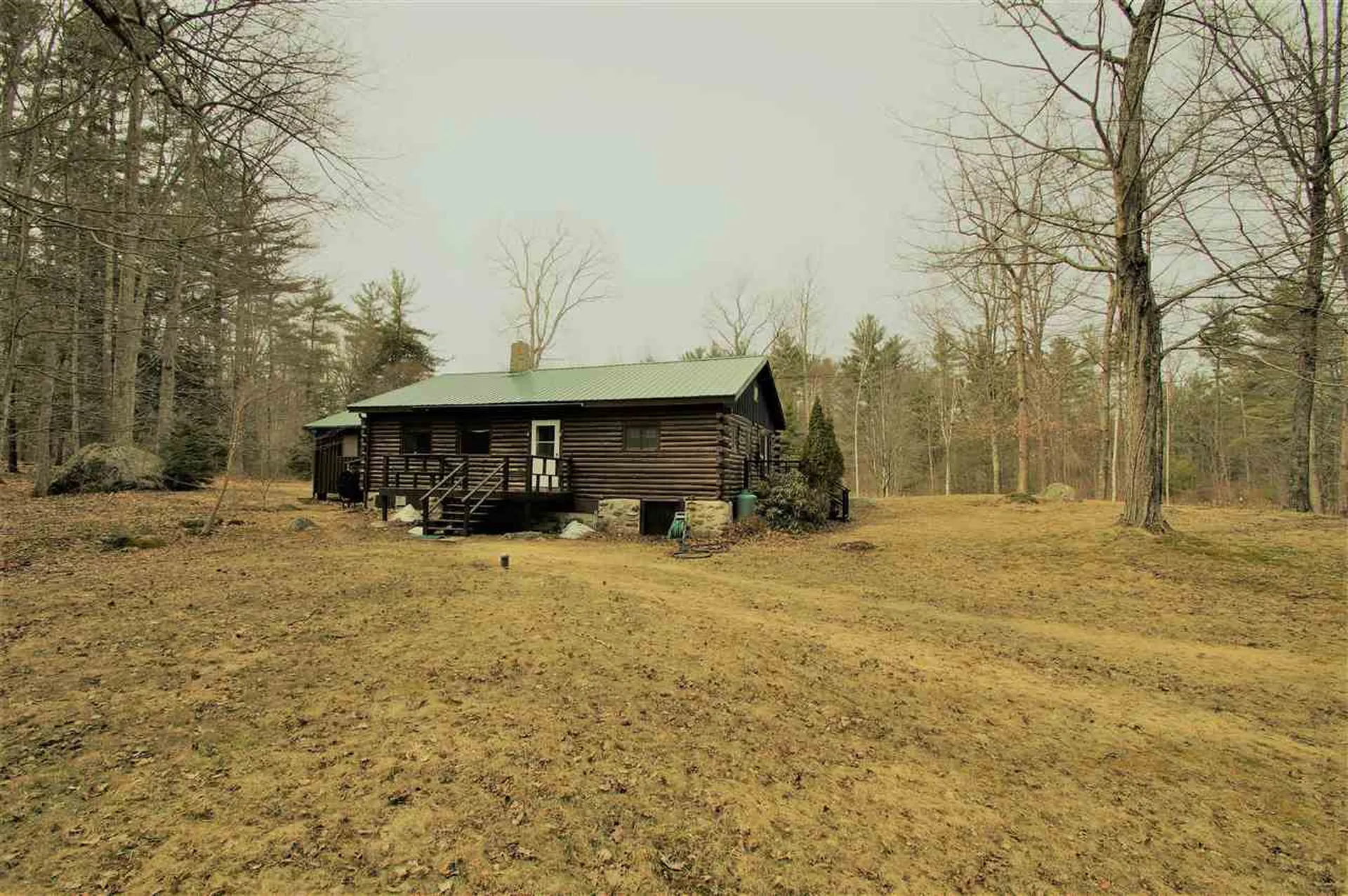12 Smith Pond Road Raymond NH 03077