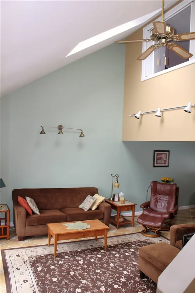 1198 Mayhew Turnpike Bridgewater NH 03222