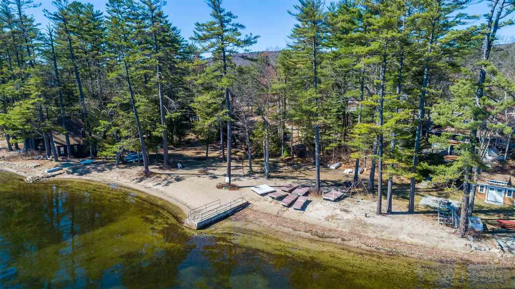 1198 Mayhew Turnpike Bridgewater NH 03222