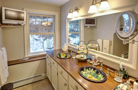 248 Davis Road Barnard VT 05031