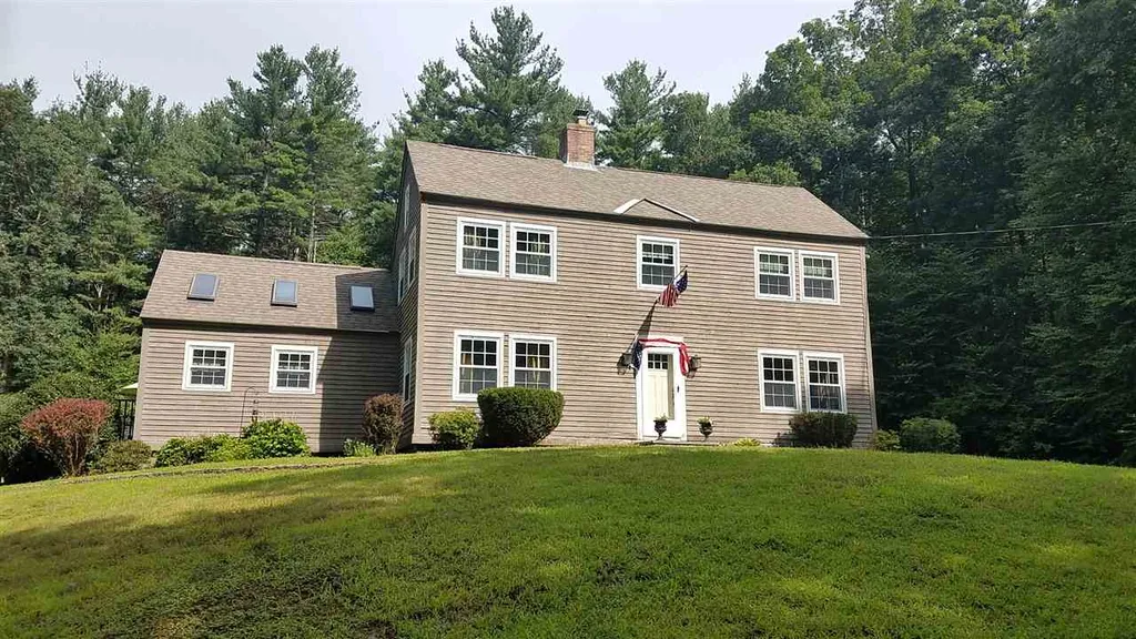 17 Pine Knoll Drive Atkinson NH 03811