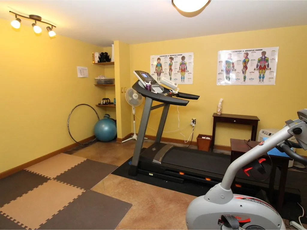17 Barrett Street South Burlington VT 05403