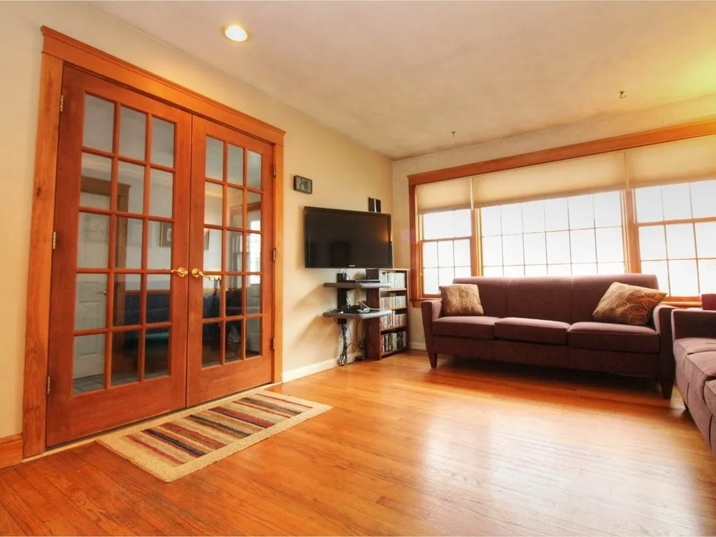 17 Barrett Street South Burlington VT 05403