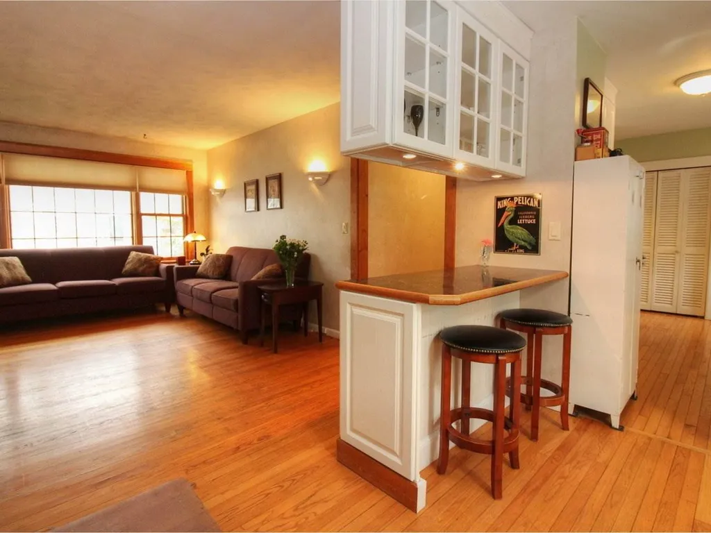 17 Barrett Street South Burlington VT 05403