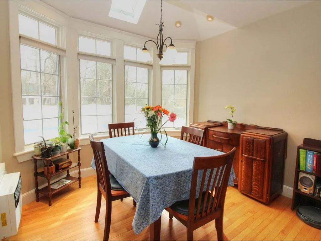 17 Barrett Street South Burlington VT 05403