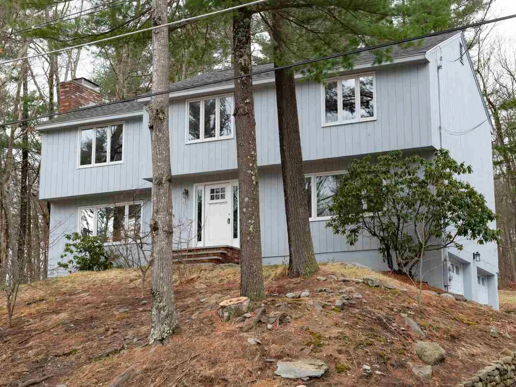 7 Christian Drive Nashua NH 03063