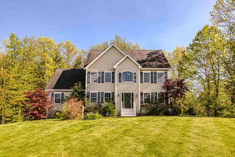 2 Lilac Way Stratham NH 03885