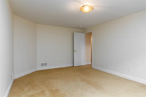 108 Upswept Lane South Burlington VT 05403