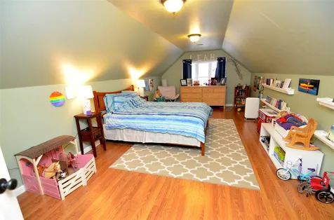 60 Castle Lane New London NH 03257