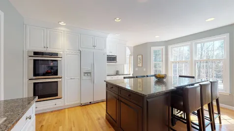 7 Nesbitt Drive Bow NH 03304