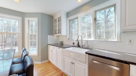7 Nesbitt Drive Bow NH 03304