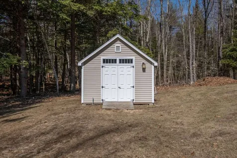 7 Nesbitt Drive Bow NH 03304