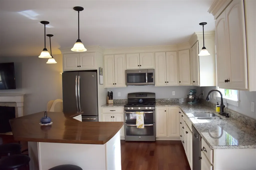 9 Fiddlehead Lane Rochester NH 03867