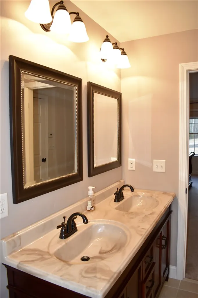 9 Fiddlehead Lane Rochester NH 03867