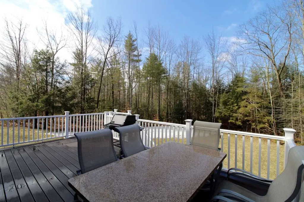 9 Fiddlehead Lane Rochester NH 03867