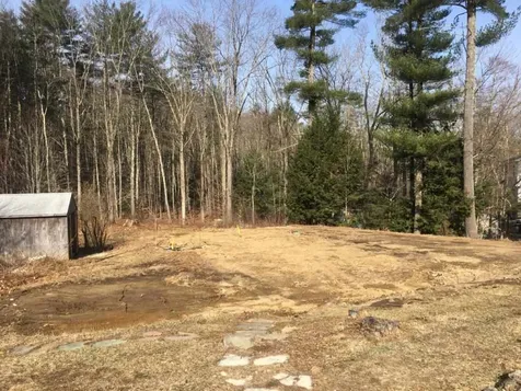 14 Bertha Avenue Raymond NH 03077
