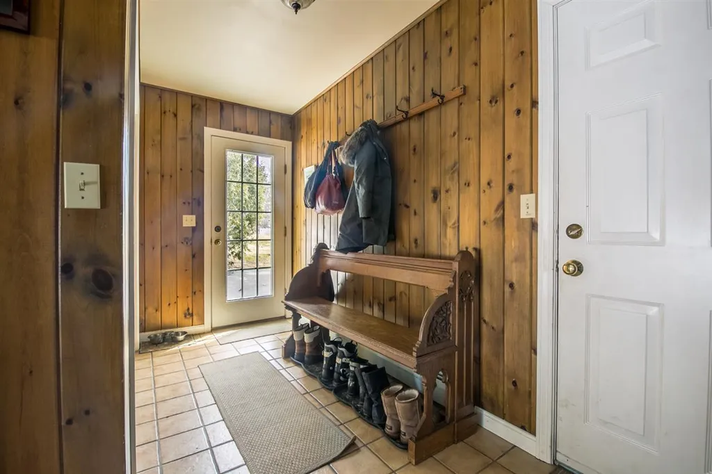 31 Bobolink Circle Essex VT 05452