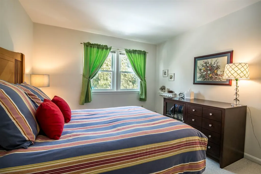 31 Bobolink Circle Essex VT 05452