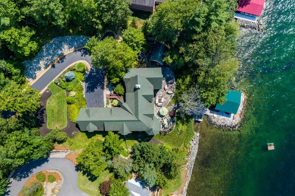 212 Edgewater Drive Gilford NH 03249