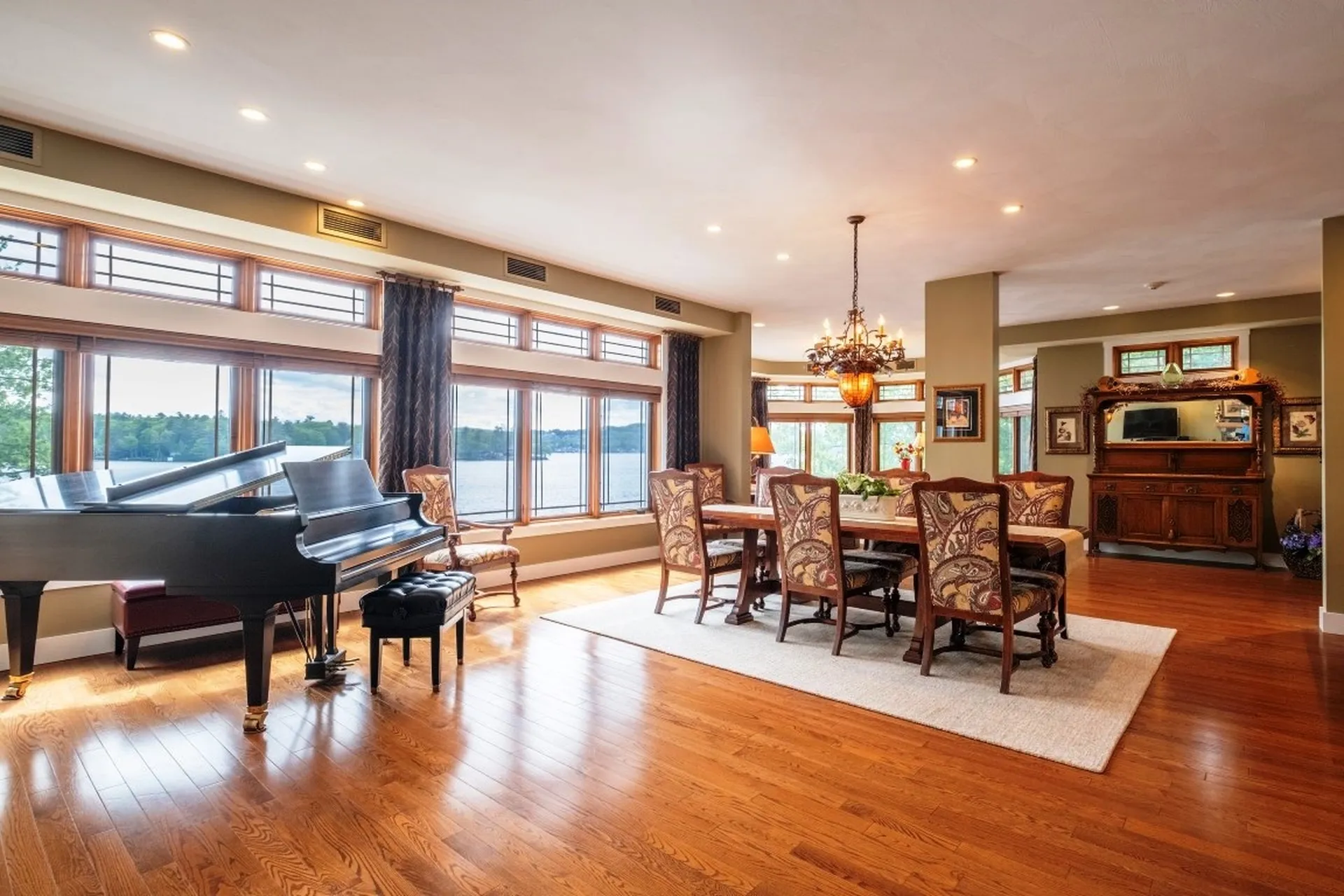 212 Edgewater Drive Gilford NH 03249