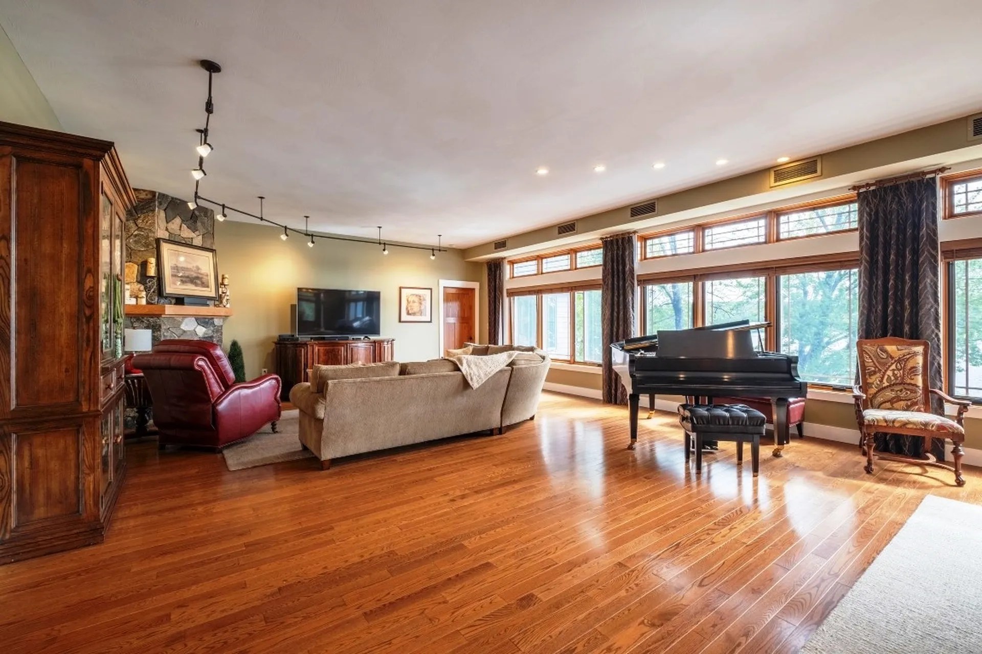 212 Edgewater Drive Gilford NH 03249