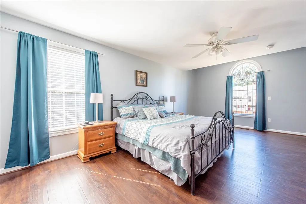 29 Nottingham Lane Rochester NH 03868
