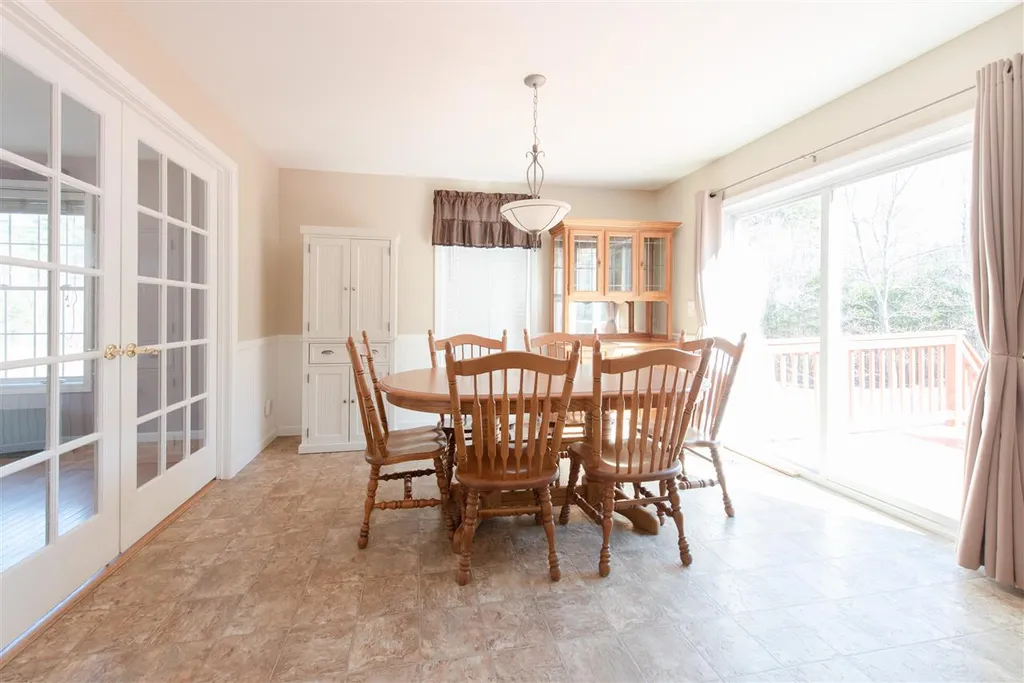 29 Nottingham Lane Rochester NH 03868