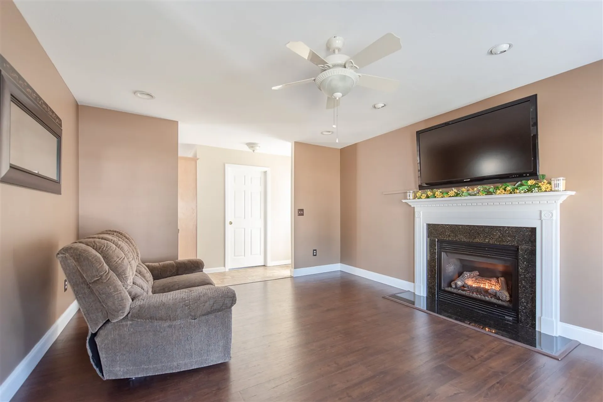 29 Nottingham Lane Rochester NH 03868