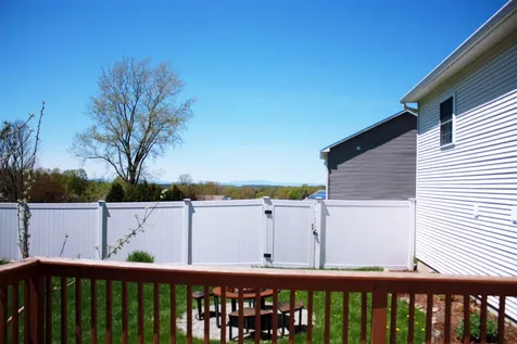 90 Hunting Ridge Lane Milton VT 05468