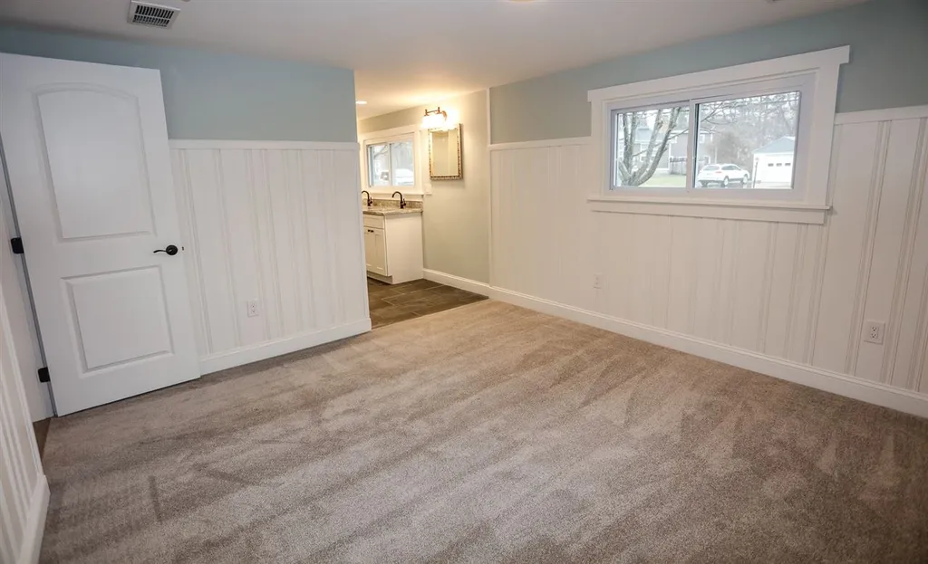 177 Woodlawn Circle Portsmouth NH 03801