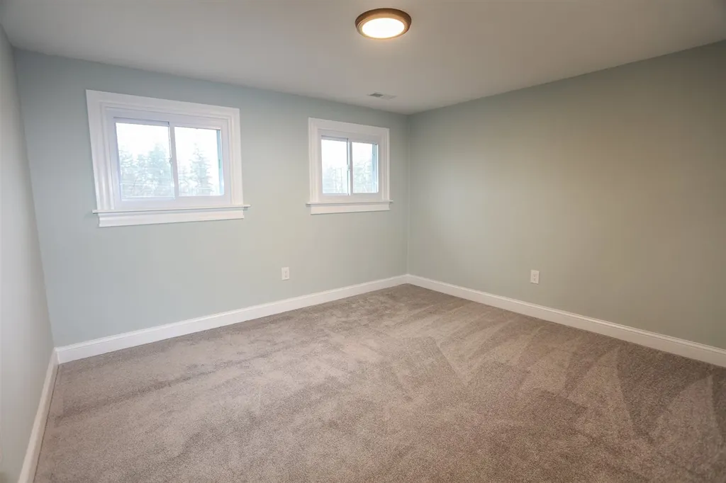 177 Woodlawn Circle Portsmouth NH 03801
