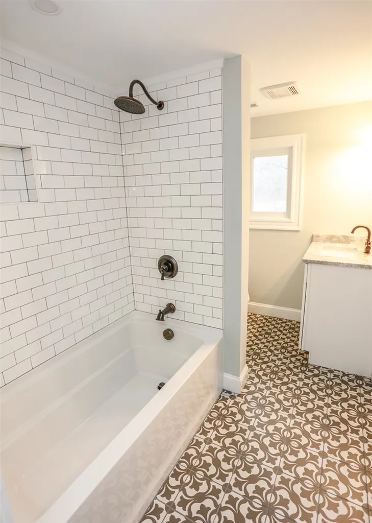 177 Woodlawn Circle Portsmouth NH 03801