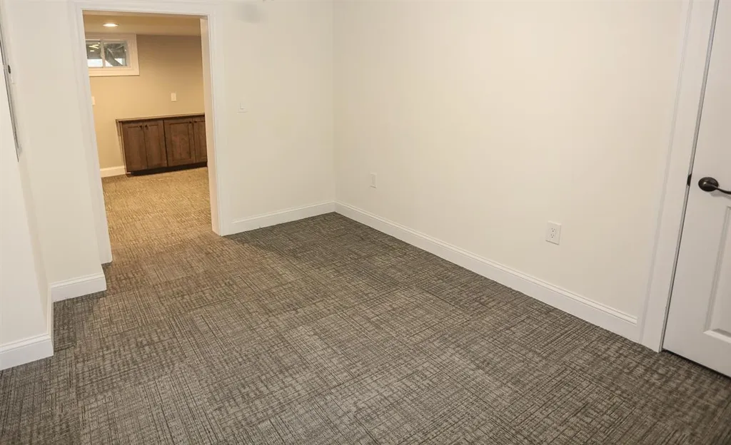177 Woodlawn Circle Portsmouth NH 03801