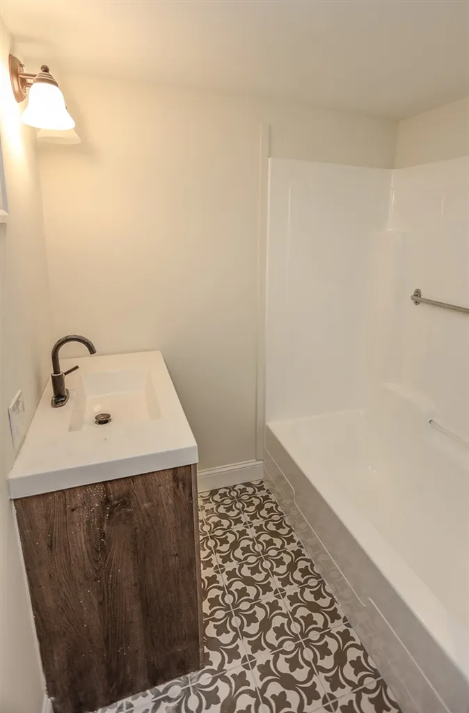177 Woodlawn Circle Portsmouth NH 03801
