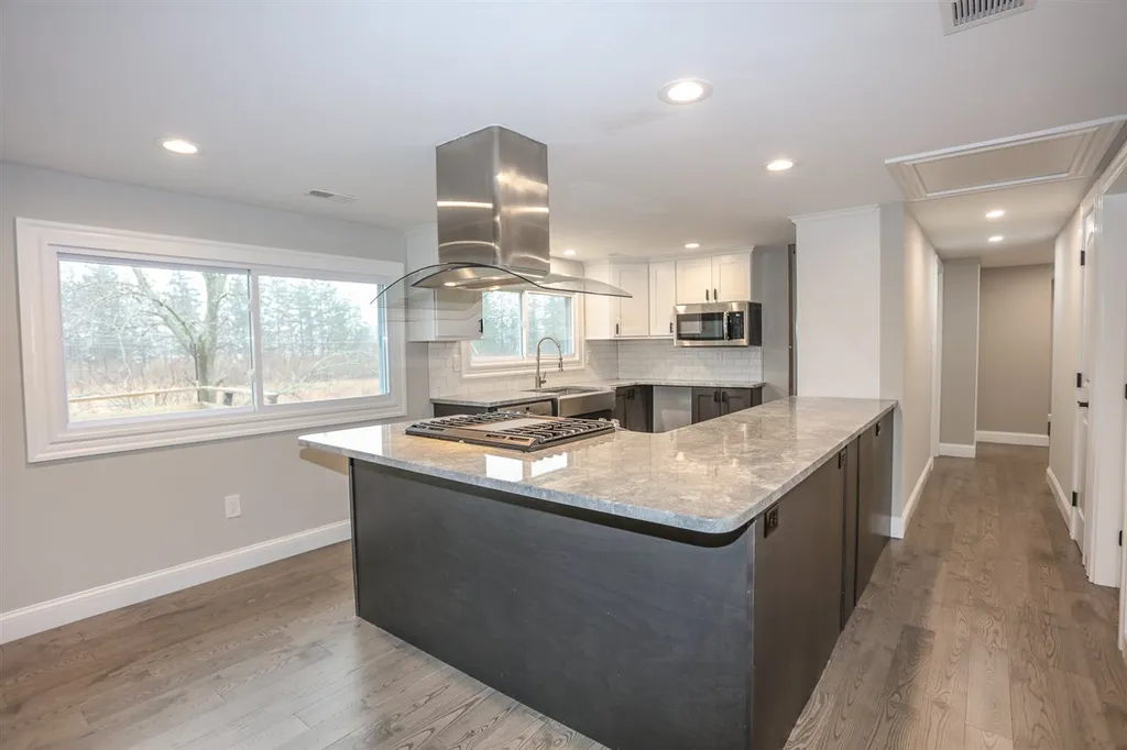 177 Woodlawn Circle Portsmouth NH 03801