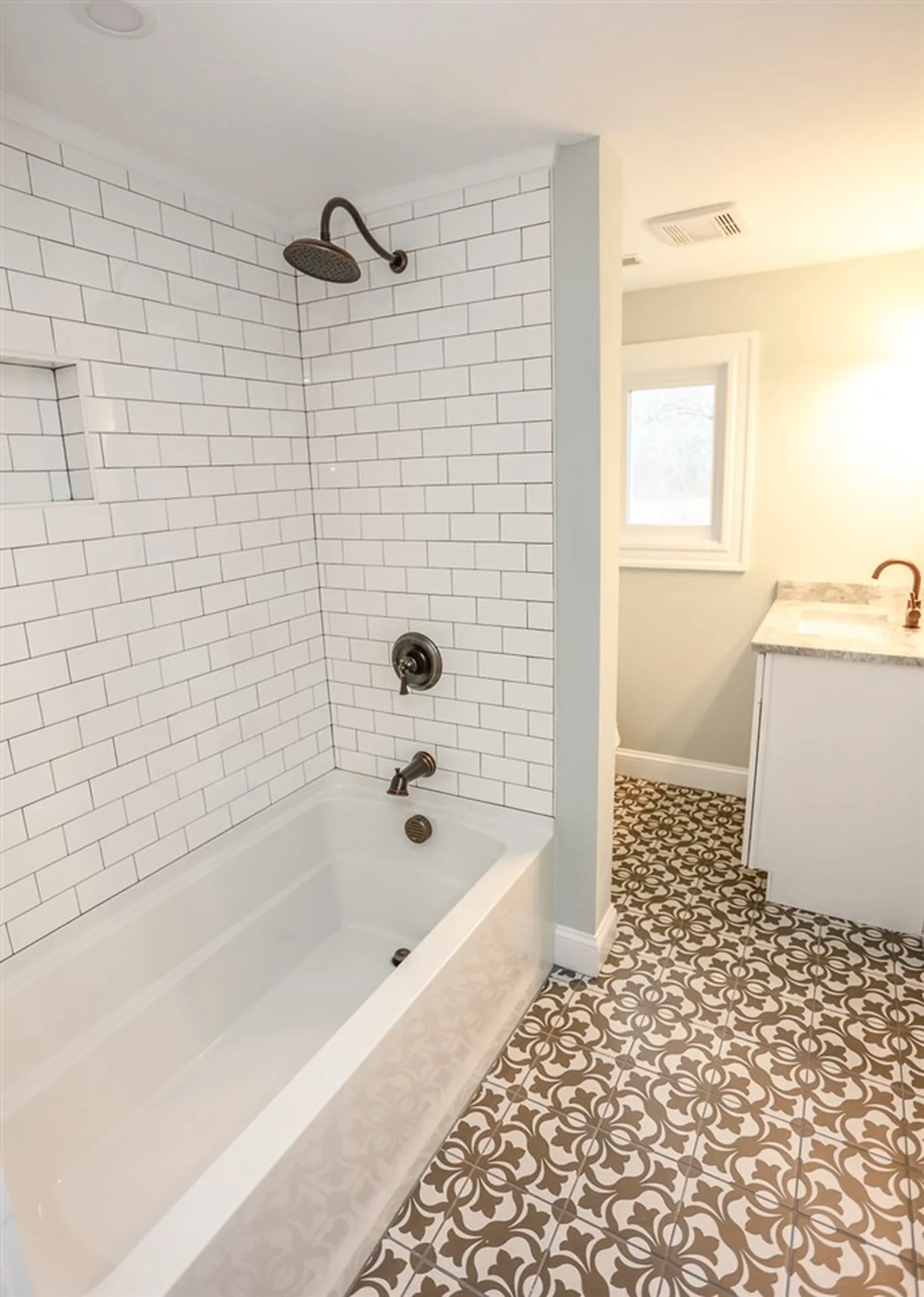 177 Woodlawn Circle Portsmouth NH 03801