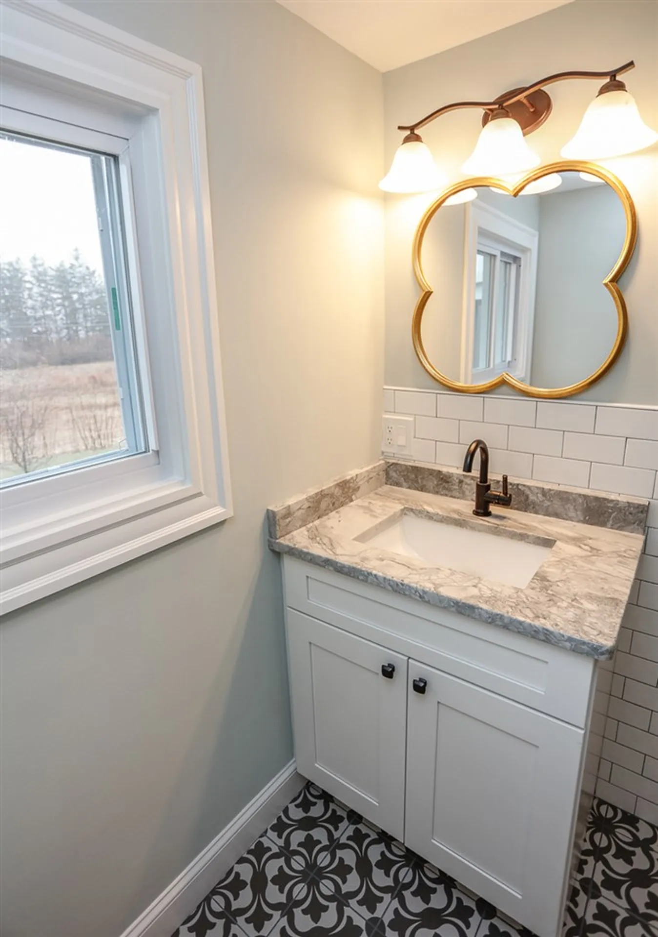 177 Woodlawn Circle Portsmouth NH 03801