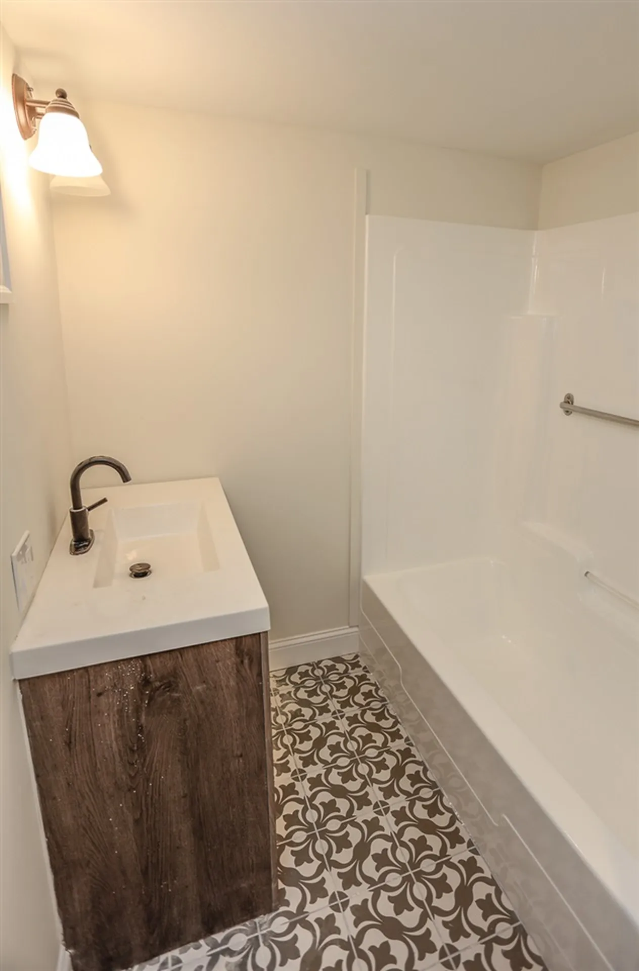 177 Woodlawn Circle Portsmouth NH 03801