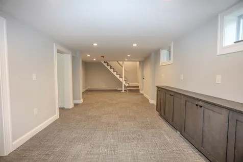 177 Woodlawn Circle Portsmouth NH 03801
