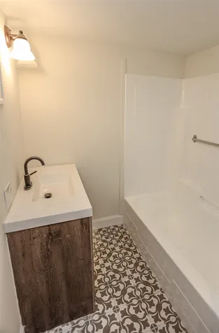 177 Woodlawn Circle Portsmouth NH 03801