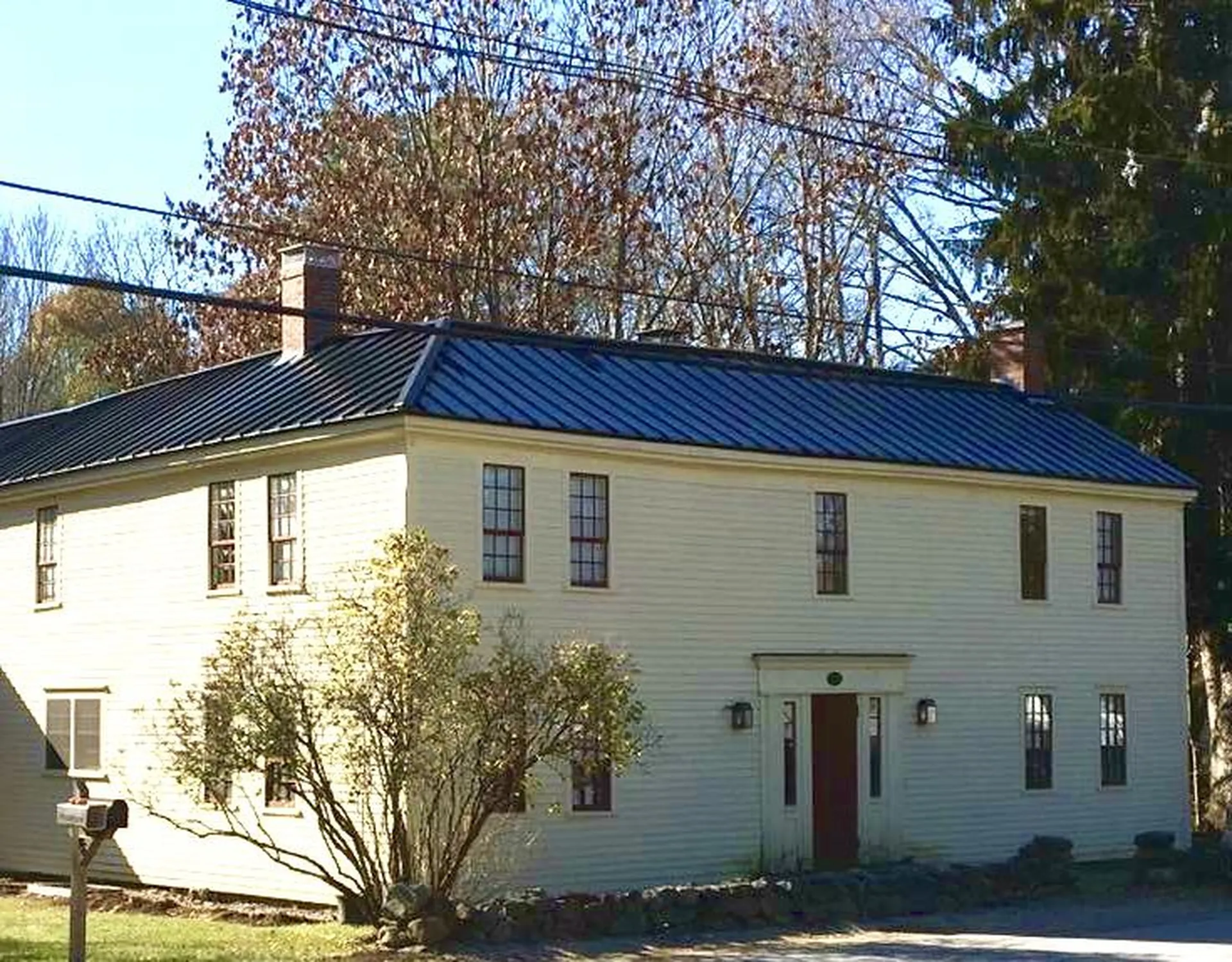 6 Old Bristol Road New Hampton NH 03256