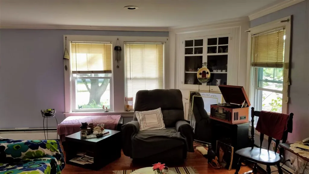 160-162 Deerfield Road Candia NH 03034