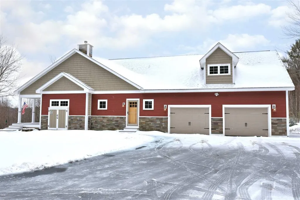 8 Pasture Lane Holderness NH 03245